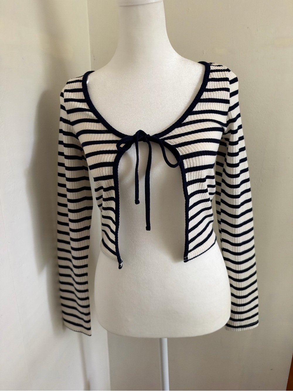 H&M Tie Front Striped Cardigan Size XS